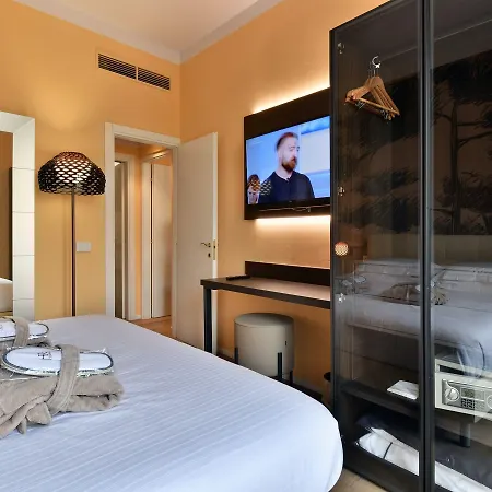 埃斯普奈德酒店