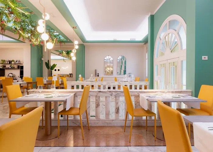 埃斯普奈德酒店 酒店 维亚雷焦