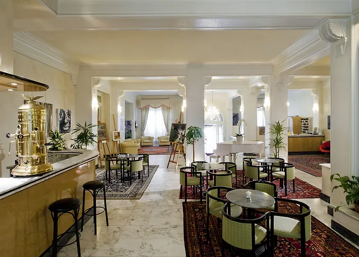 埃斯普奈德酒店 维亚雷焦